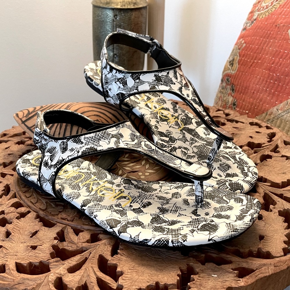 Calvin Klein Velcro Thong Sandals